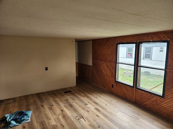 4th image of 3907 Halfpap Ln