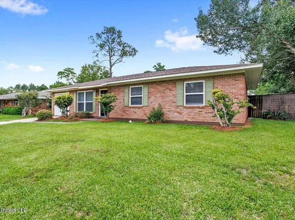 908 Hemlock Rd, Gulfport, MS 39503