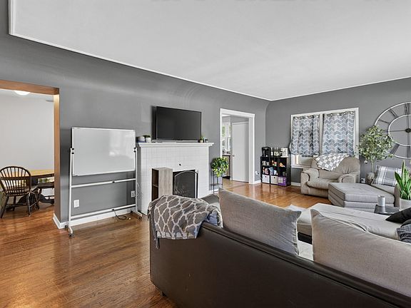 5th image of 2415 Glen Pl