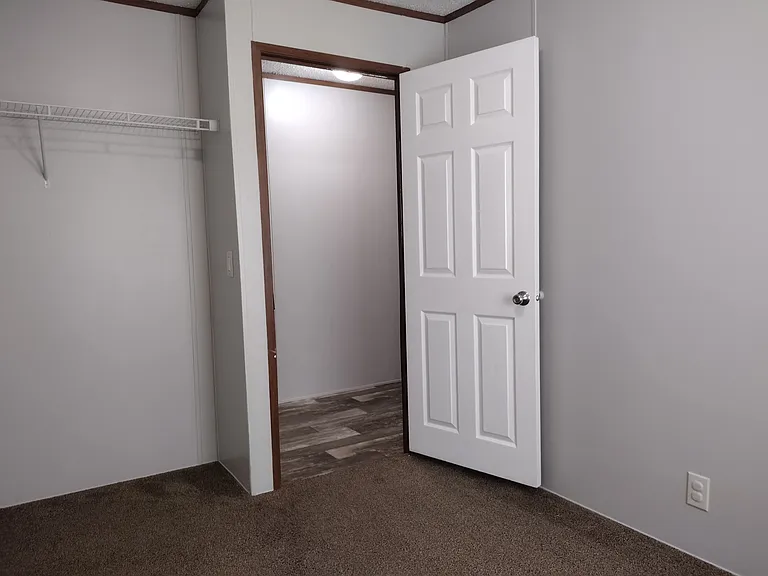 2443 Gena Ann Ln — Photo 6