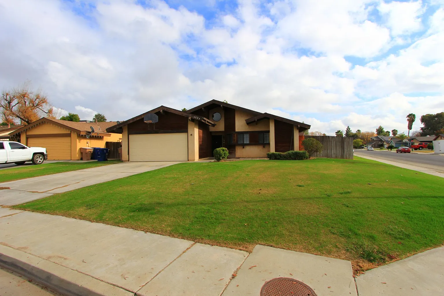 3526 Sedona Way photo 1