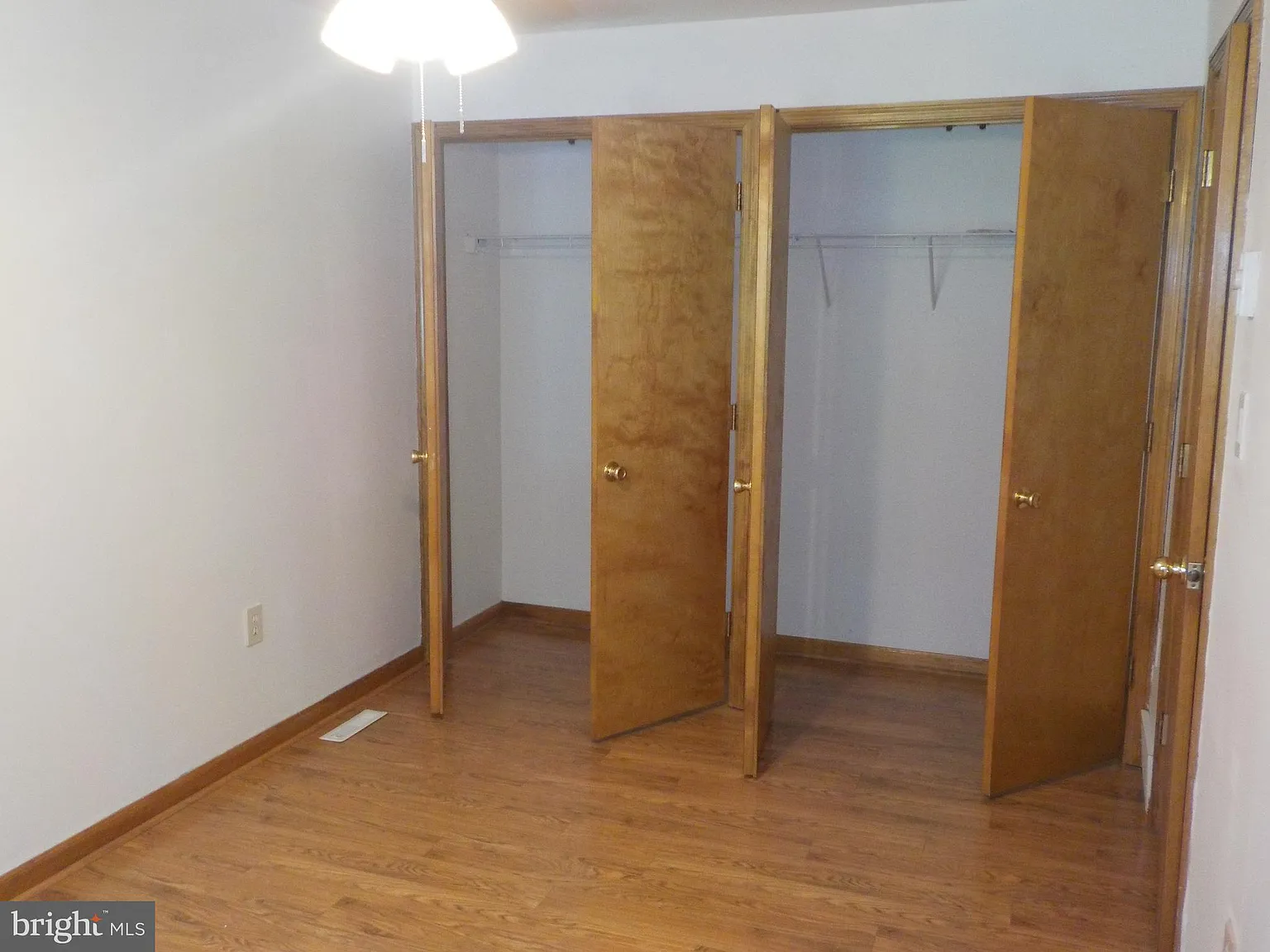 1 bed, 800 sqft, $1,350 — Photo 2