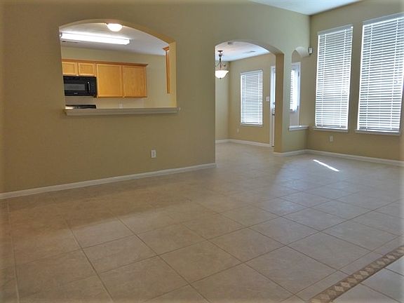 4th image of 3823 Lauderwood Ln