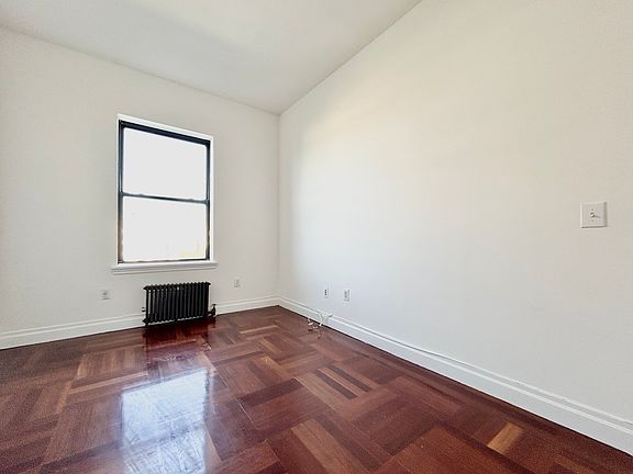 5th image of 607 W 137th St #6F