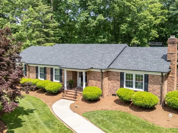 606 Briarwood Dr, Eden, NC 27288