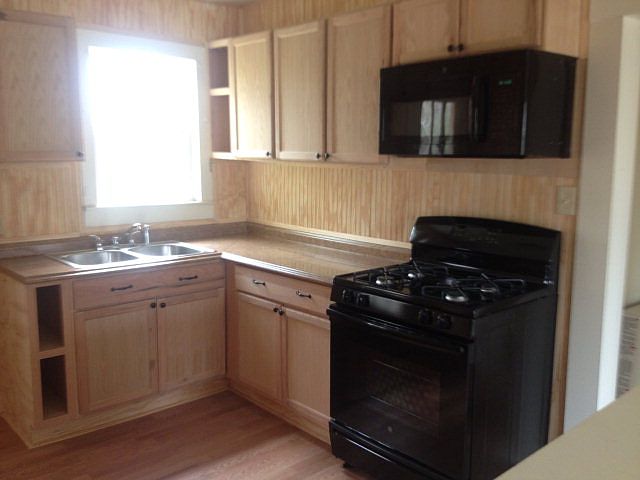 2nd image of 118 Williams Rd