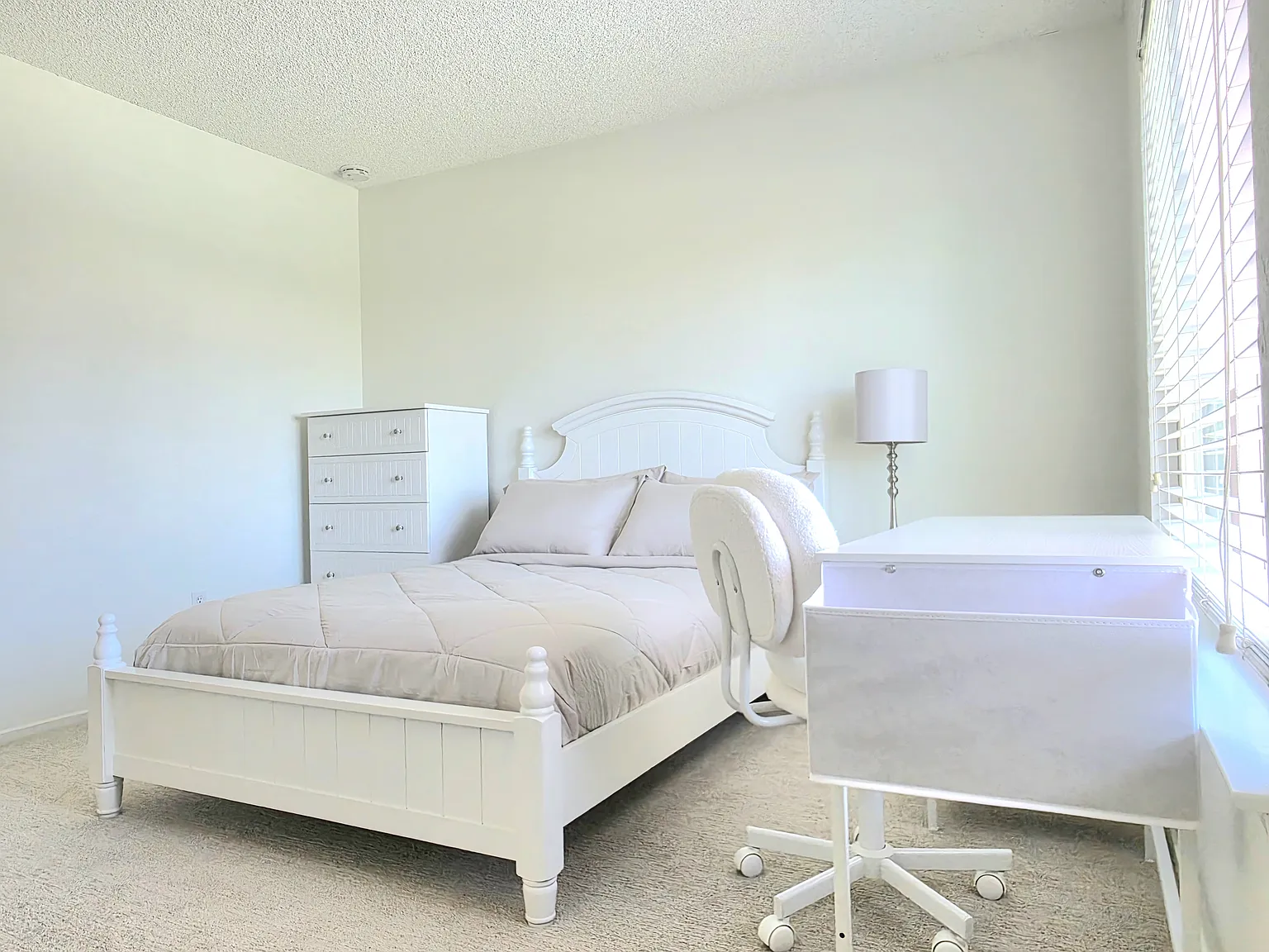 Iris Cir, Corona — Photo 4