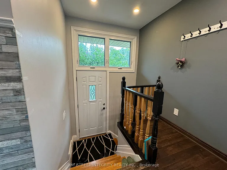 1339 Pinegrove Rd — Photo 13