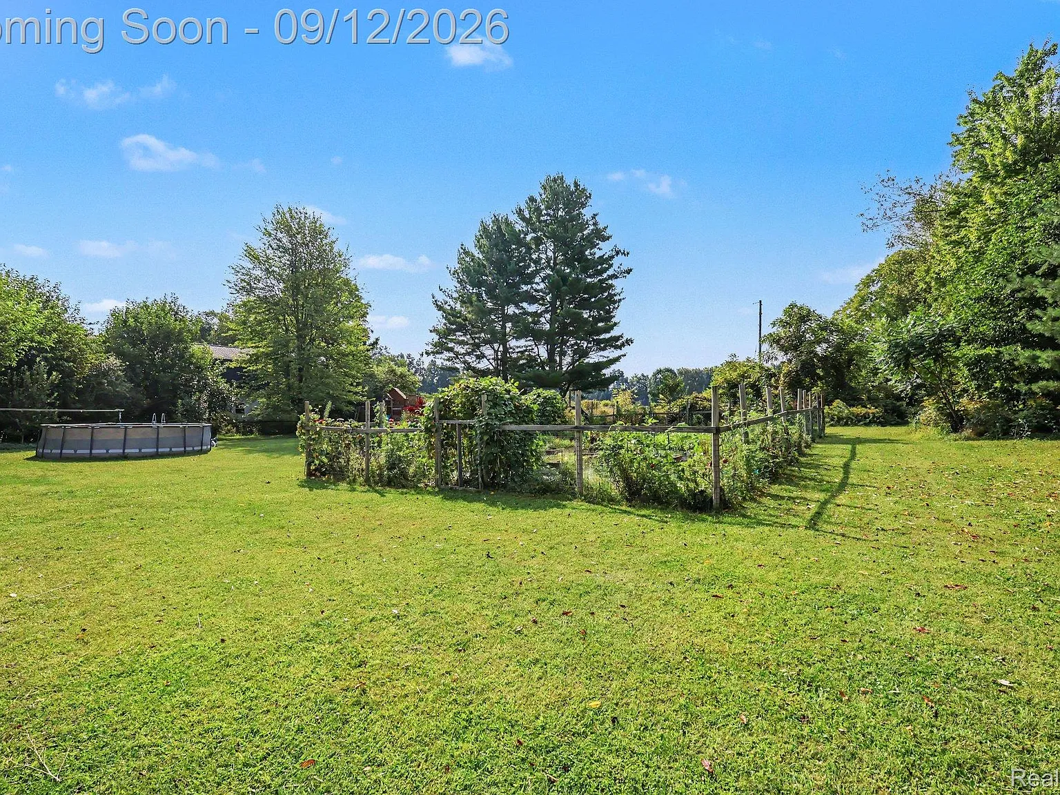 3 bed, 2.0 bath, 2544 sqft, $1,500 — Photo 3