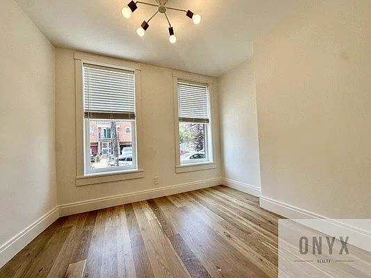 Rented by Onyx | media 2