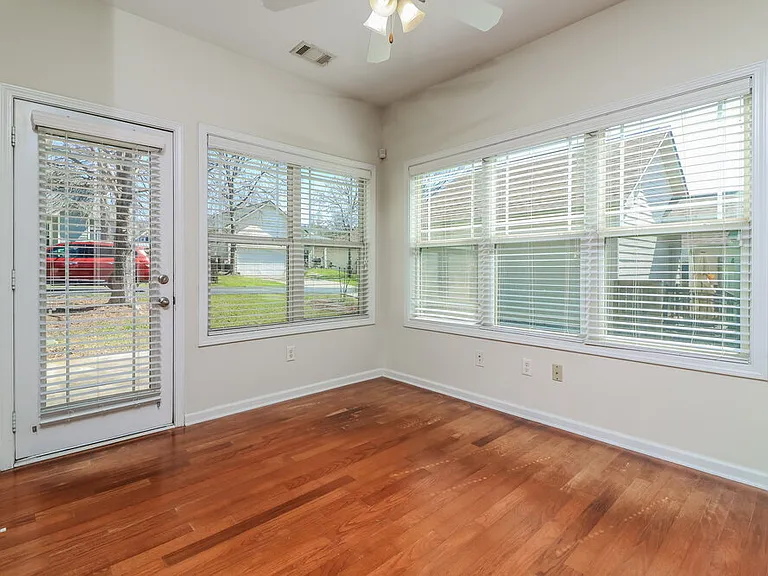 92 Majestic Dr — Photo 7