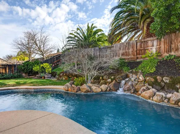 1617 Blackbird St, Roseville, CA 95747