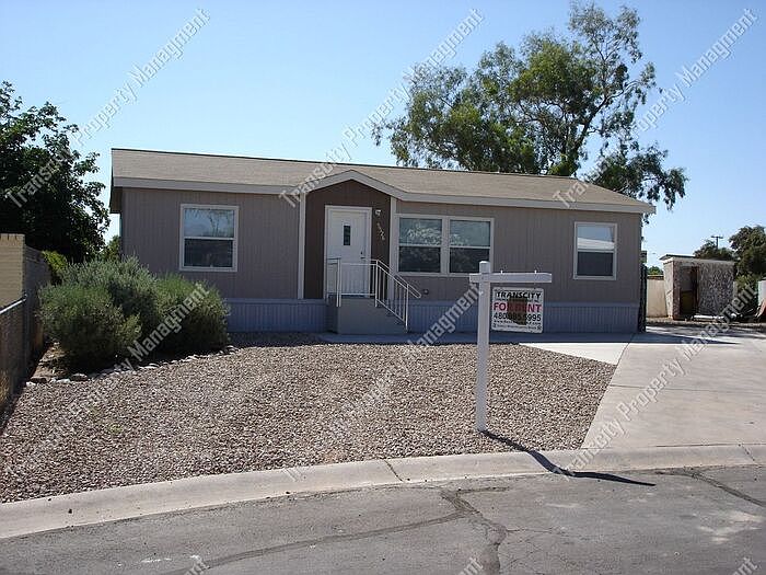 1st image of 5526 E Alder Ave