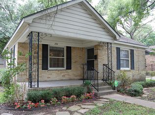 208 Eleanor St, Houston, TX 77009