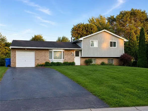 50 Kenwick Dr, Rochester, NY 14623