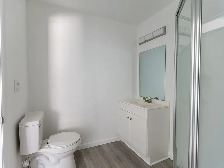 3537 Clarington Ave — Photo 19