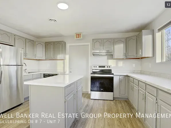 1694 N Silverspring Dr, Appleton, WI 54913