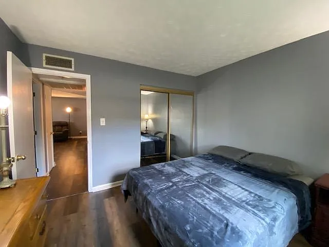 220 Pearson St — Photo 21