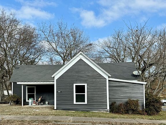 2nd image of 400 S 4th St