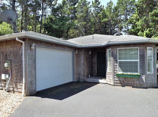 160 Coronado Dr, Lincoln City, OR 97367