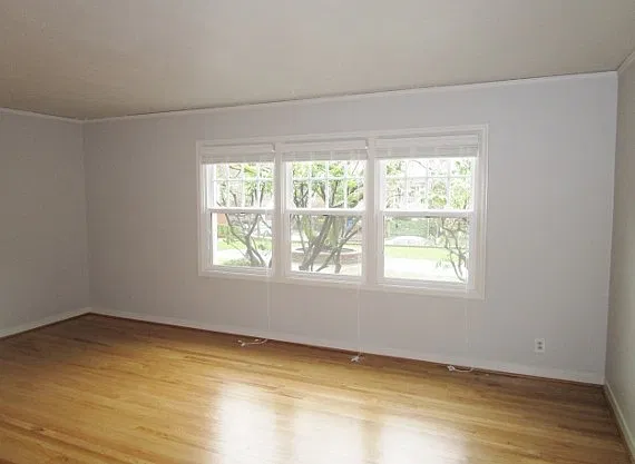 Spacious & Bright Mid-Century w/Hardwood Floors + Pet Friendly! — Photo 2