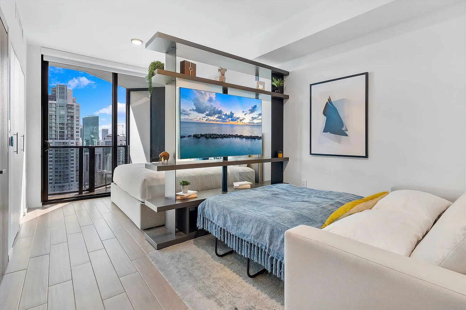 Studio, 1.0 bath, 452 sqft, $3,640 — Photo 3