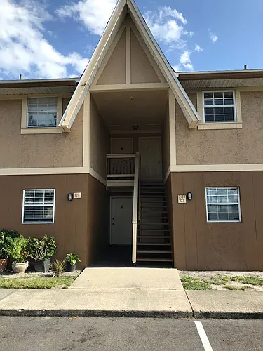 207 Bristol Ln Photo 1