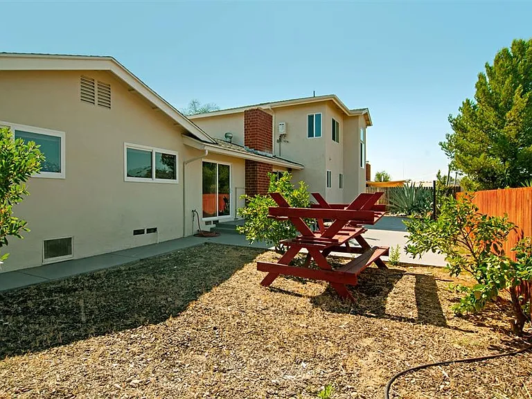 5385 Brockbank Pl — Photo 24