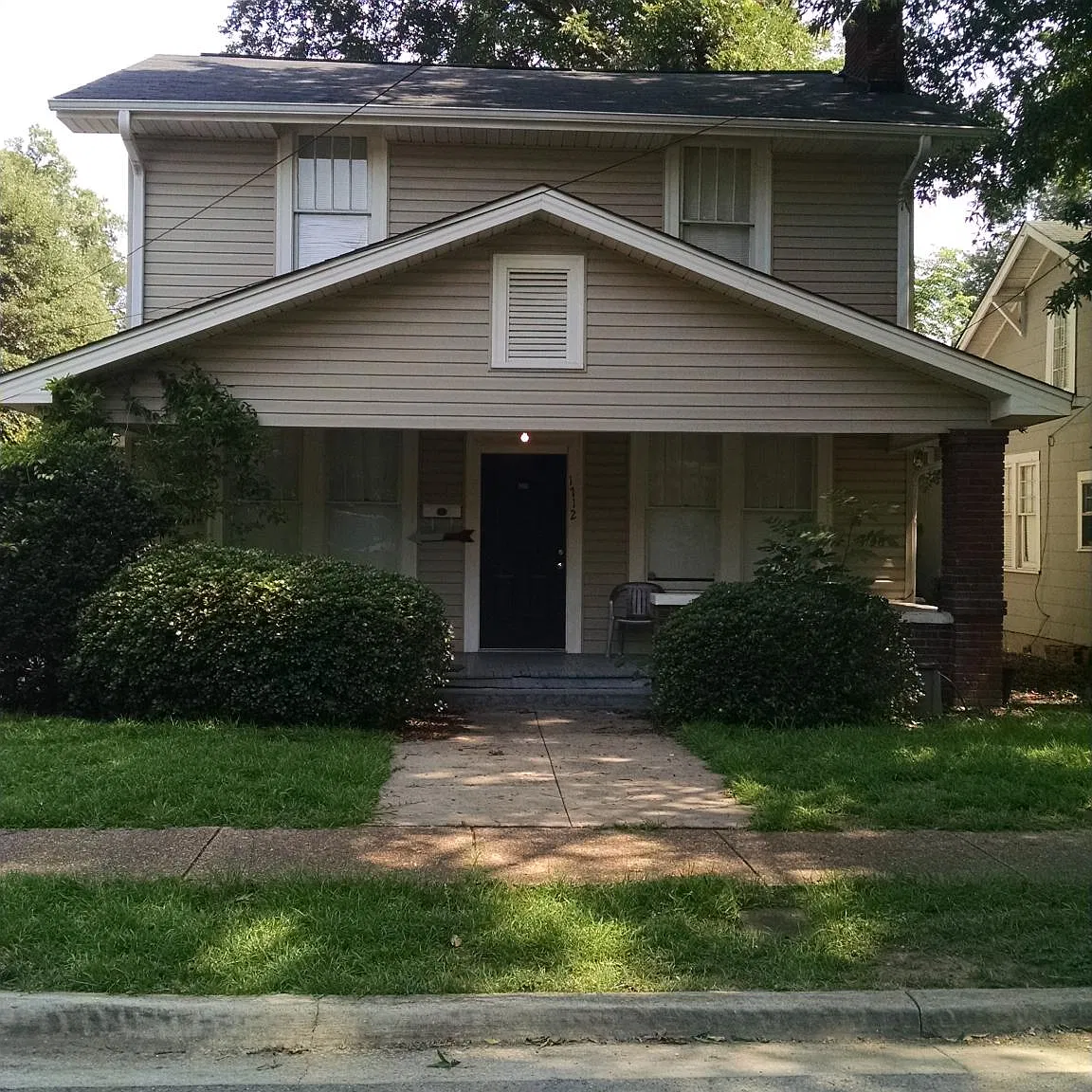 4 bed, 1800 sqft, $4,000 — Photo 1