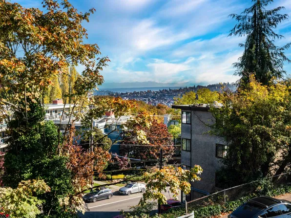 1717 5th Ave N APT 203, Seattle, WA 98109