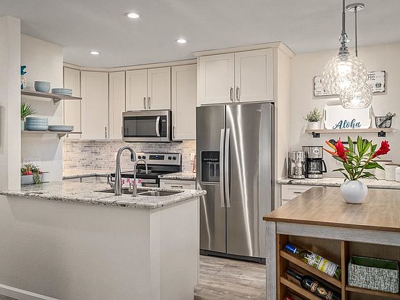 4th image of 140 Uwapo Rd APT 58204