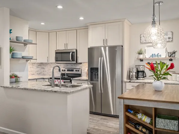 140 Uwapo Rd APT 58204, Kihei, HI 96753