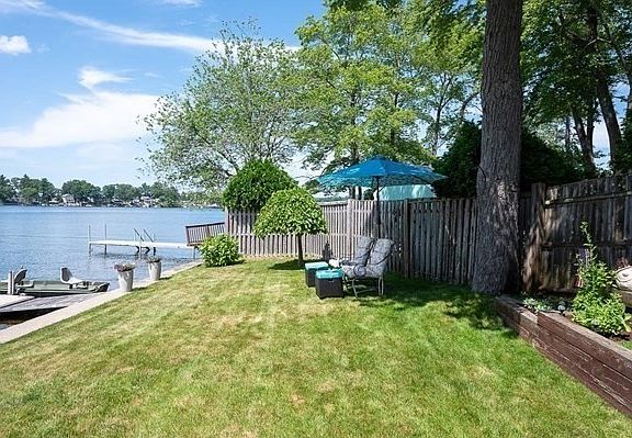 4th image of 45 Point Pleasant Rd