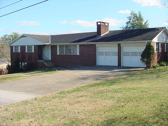 3rd image of 3908 Janice Dr