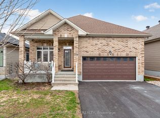 324 Long Acres St, Ottawa, ON K2M 0H4