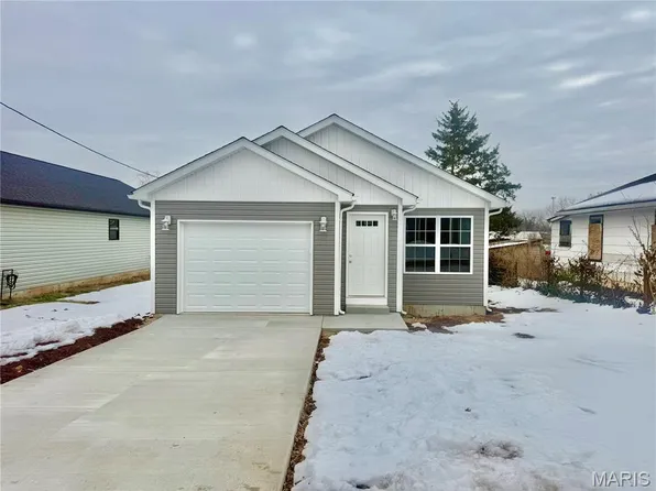 707 8th St, Park Hills, MO 63601