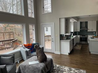 6502 Old Stone Fence Rd, Fairfax Station, VA 22039