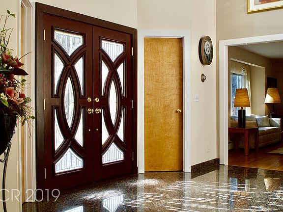 2nd image of 220 Patriot Ln