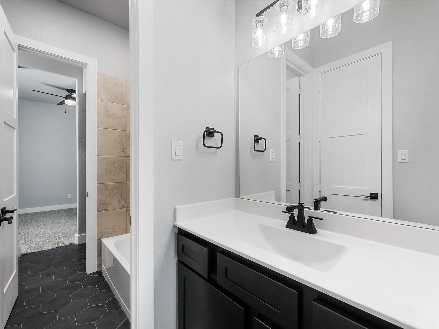 1533 Lynx Loop — Photo 3
