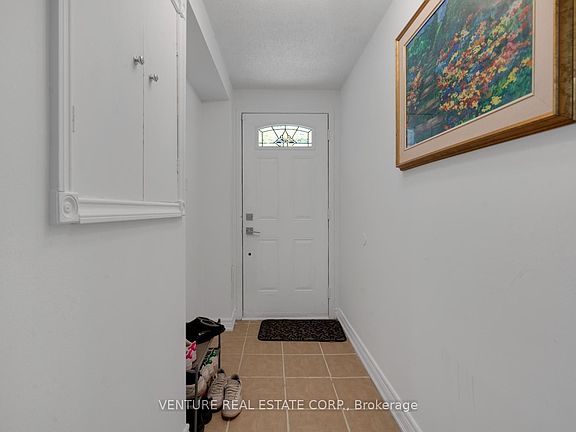 4th image of 19 Spadina Rd