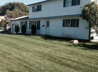 195 Eastwood Ave, Deer Park, NY 11729