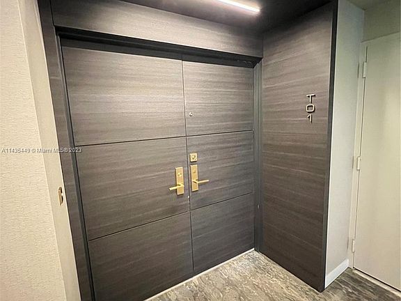 5th image of 9 Island Ave APT T1