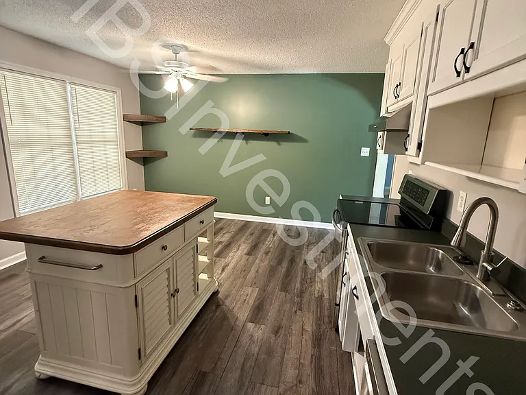 119 E Highland Ct — Photo 19