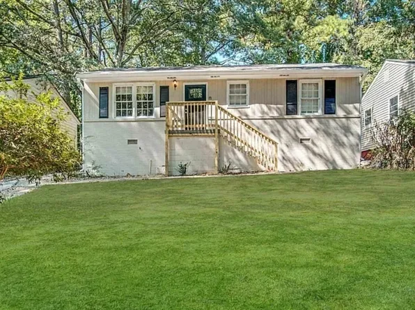 490 Woods Dr NW, Atlanta, GA 30318