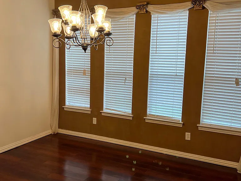 Formal Dining