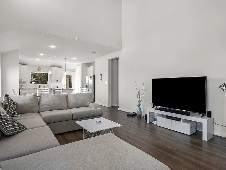 8200 Prairie Rye Dr — Photo 12