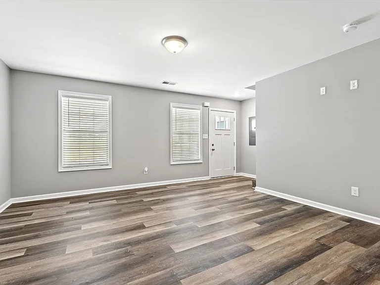 2015 Dolly Dr — Photo 6