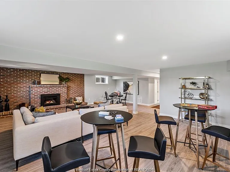 950 Kennedy Dr W — Photo 14