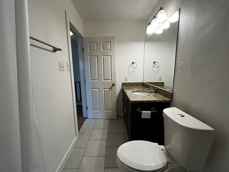 6211 Manor Rd #115 — Photo 19