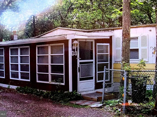 525 N Main St #9-D3, Barnegat, NJ 08005